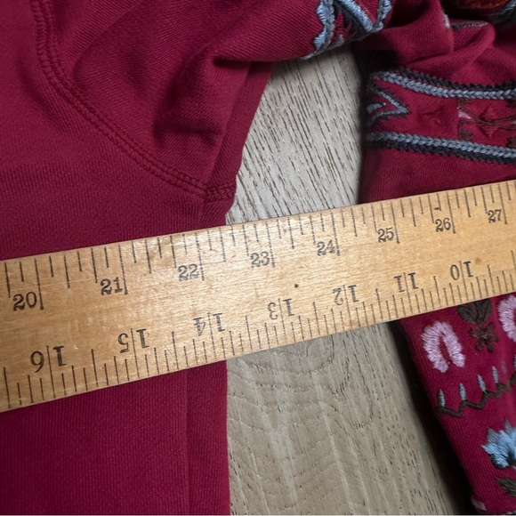 Driftwood Teddy Hoodie Floral Embroidered Full Zip Maroon NWOT Large Sweatshirt - Picture 6 of 11